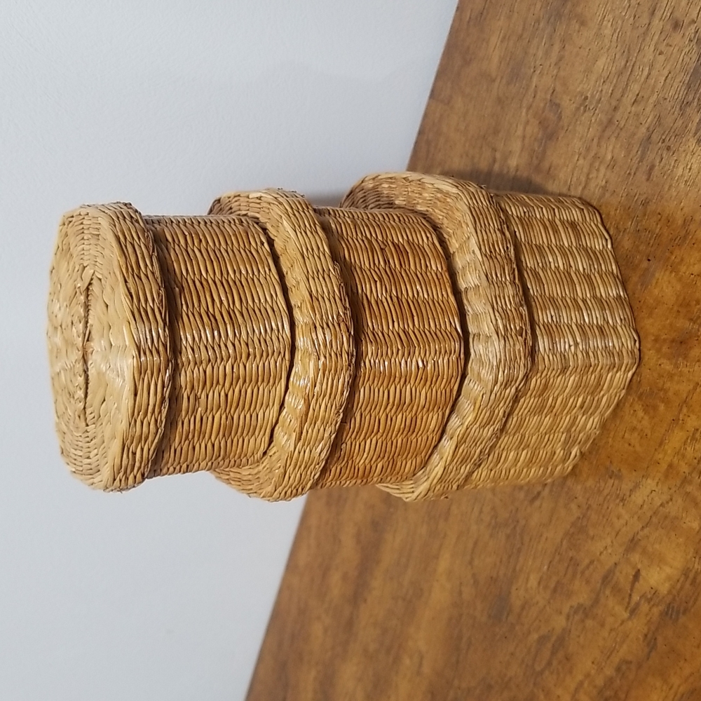 Set of 3 small wicker boxes